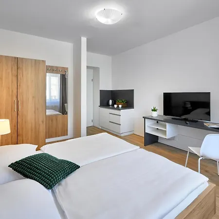 Downtown Belohorska Apartman Prága