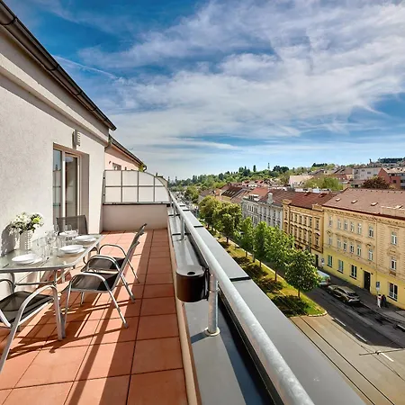 Downtown Belohorska Apartment Prague