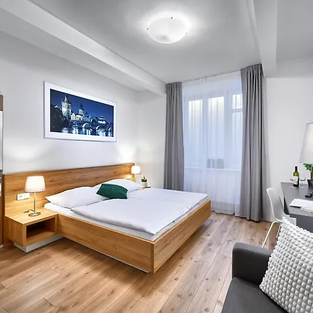 Apartment Downtown Belohorska