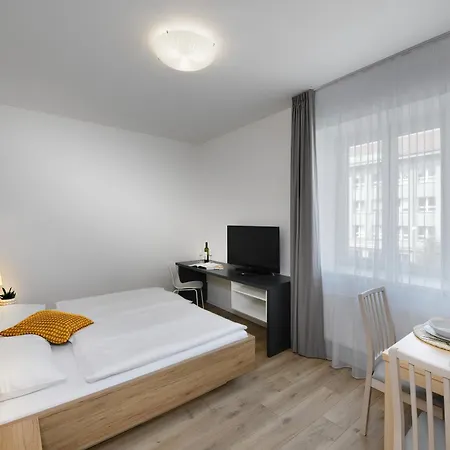 Apartment Downtown Belohorska *