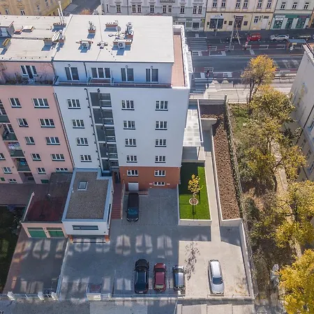 Apartment Downtown Belohorska *