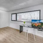 Apartment Downtown Belohorska