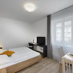 Apartment Downtown Belohorska *