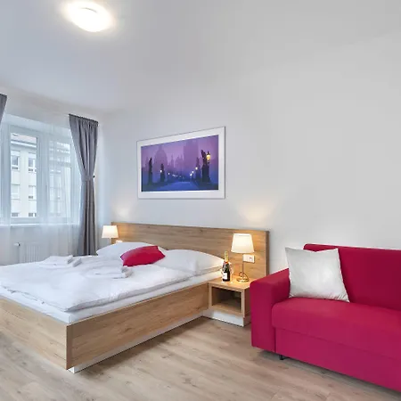 Downtown Belohorska Apartament *