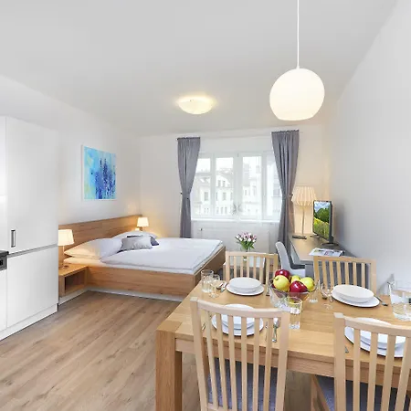 Downtown Belohorska Apartament *