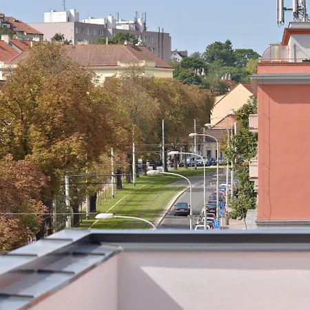Downtown Belohorska Apartament Praga